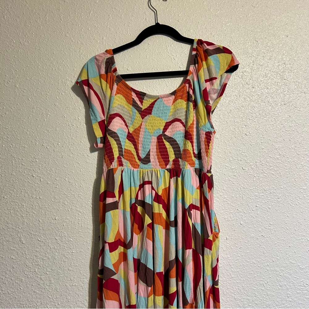 Colorful Geometric Print Dress - Picture 4 of 5